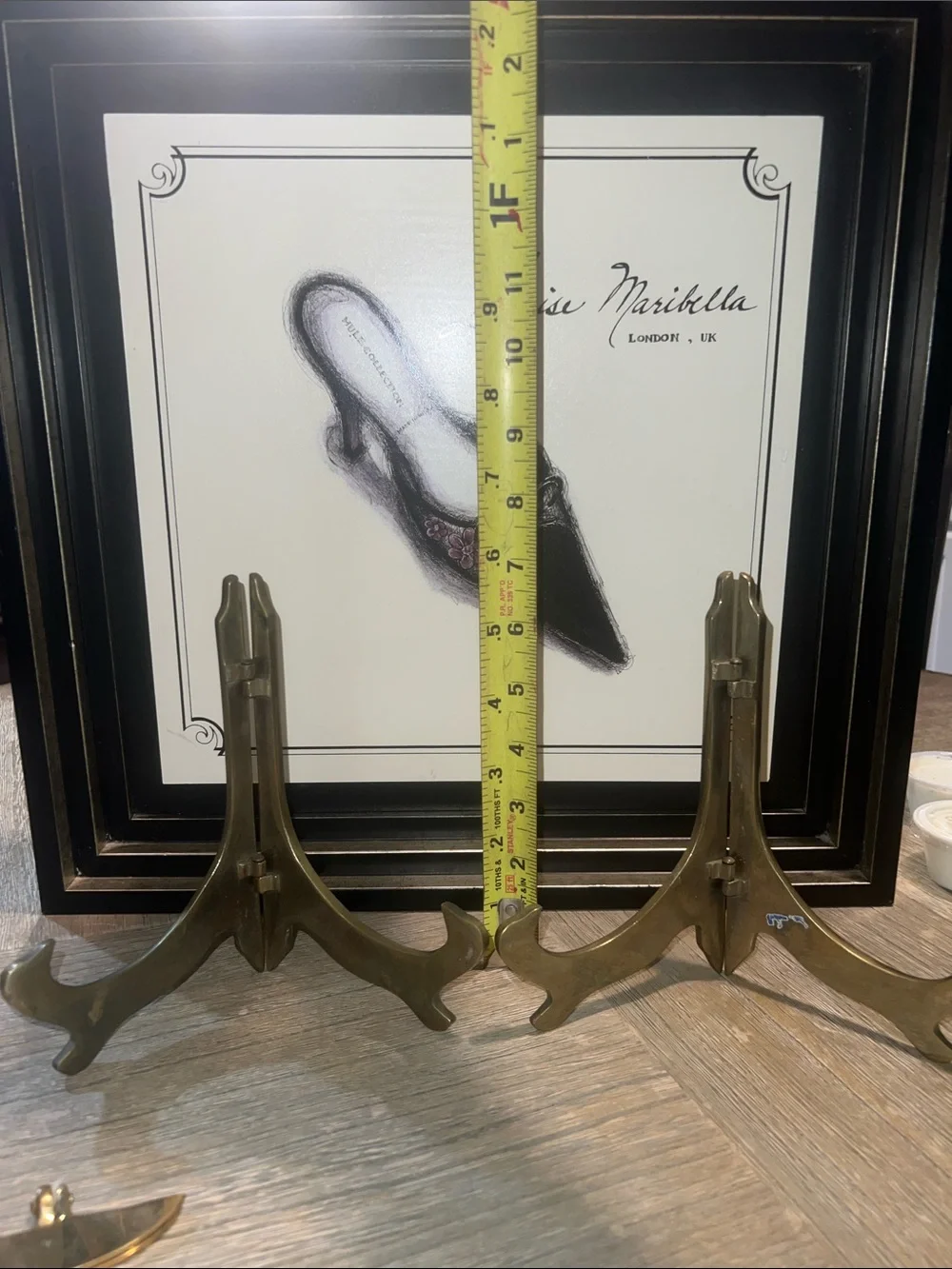 Brass Display Easel Stand for Wall Decor - Gold